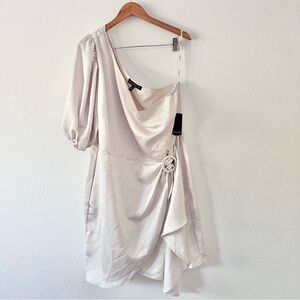 Eloquii Champagne Satin One Sleeve Wrap Dress Sz 22 NWT
